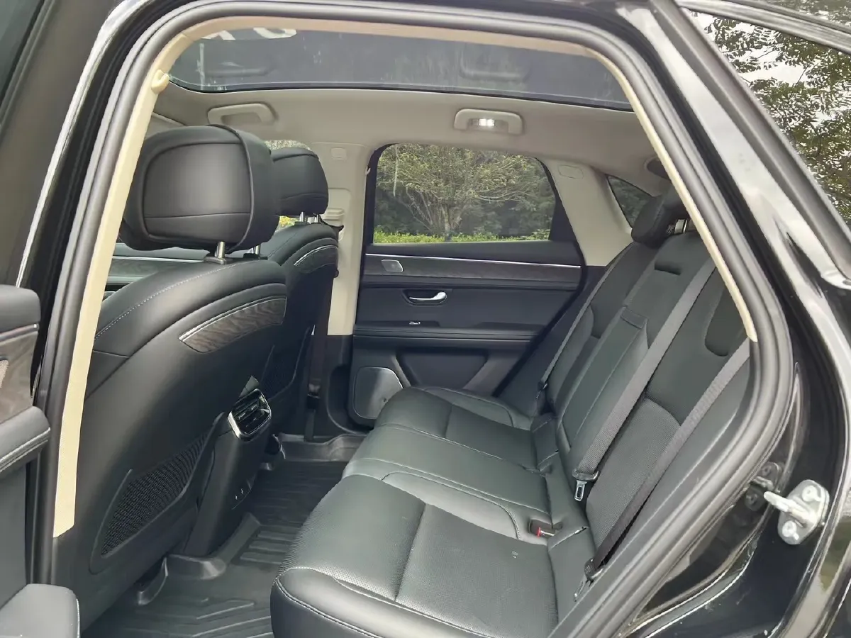 2022 Infiniti Q50L 2.0T 211HP L4 7AT,autocango,china used car exporter,china ev exporter,chinese used car exporter,chinese used ev exporter