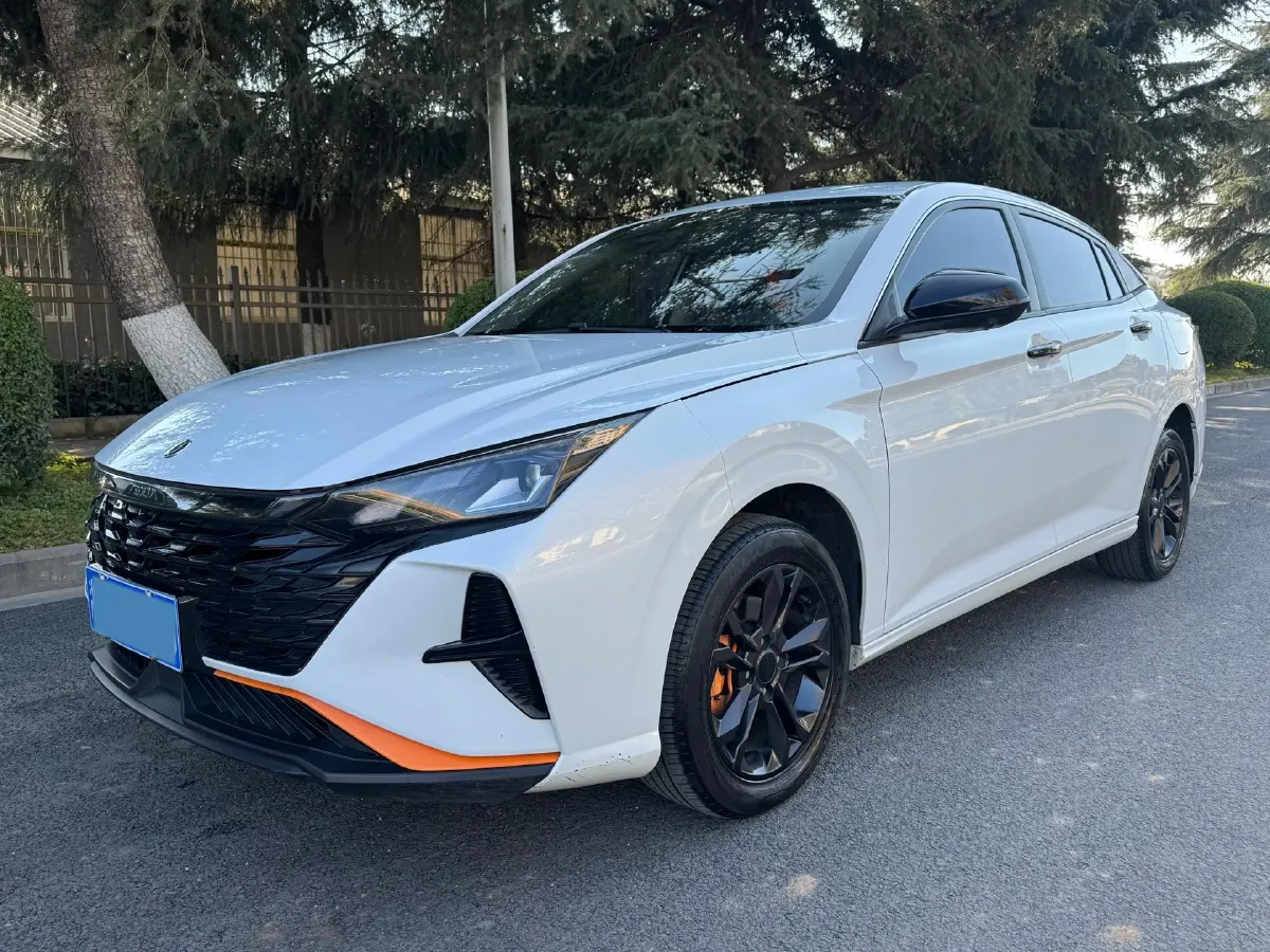 2023 DongFeng Aeolus YiXuan 1.5L 125HP L4 6DCT,autocango,china used car exporter,china ev exporter,chinese used car exporter,chinese used ev exporter