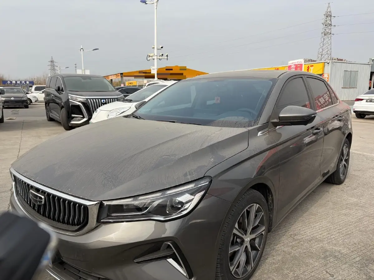 2022 Geely Emgrand 1.5L 114HP L4 CVT