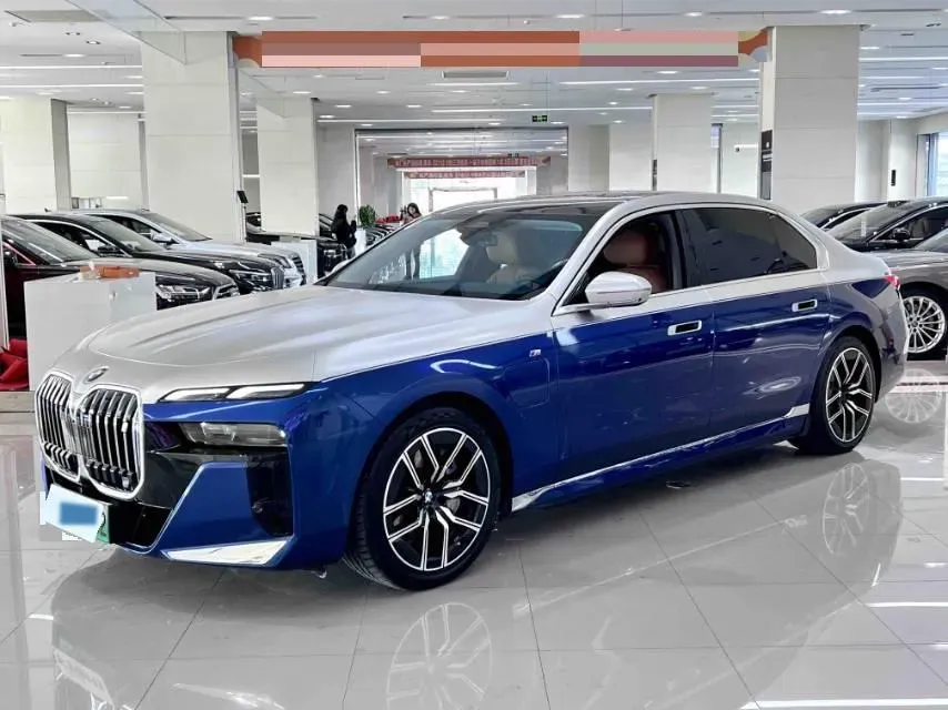 2023 BMW i7 BEV 101.7KWH,autocango,china used car exporter,china ev exporter,chinese used car exporter,chinese used ev exporter