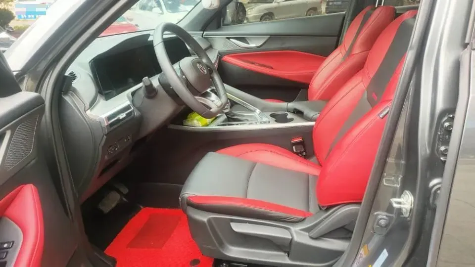 2021 ChangAn CS35 Plus 1.4T 160HP L4 7DCT,autocango,china used car exporter,china ev exporter,chinese used car exporter,chinese used ev exporter