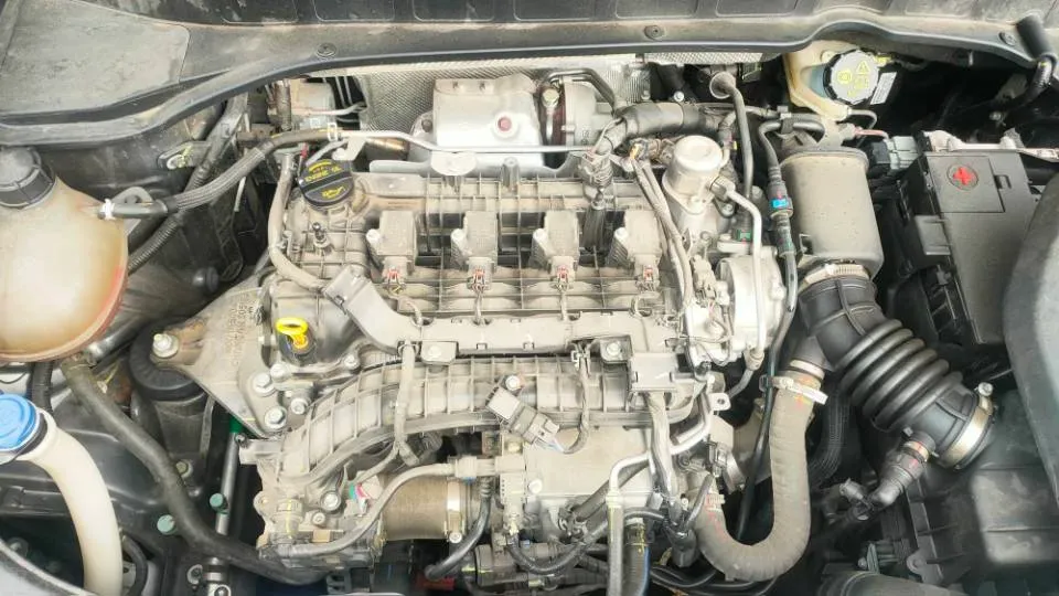 2021 ChangAn CS35 Plus 1.4T 160HP L4 7DCT,autocango,china used car exporter,china ev exporter,chinese used car exporter,chinese used ev exporter