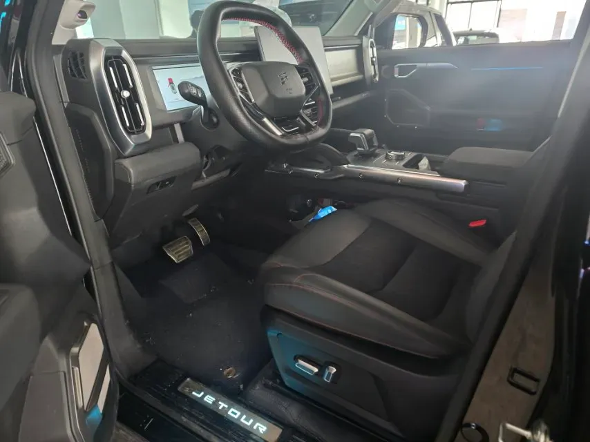 2024 Jetour Traveller 2.0T 254HP L4 7DCT,autocango,china used car exporter,china ev exporter,chinese used car exporter,chinese used ev exporter