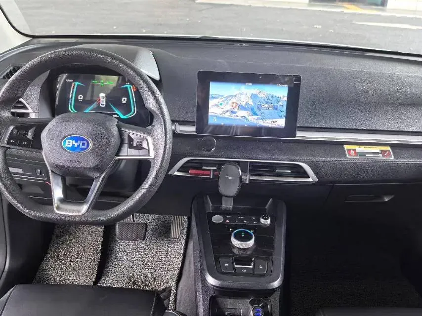 2022 BYD e9 BEV 63.36KWH,autocango,china used car exporter,china ev exporter,chinese used car exporter,chinese used ev exporter