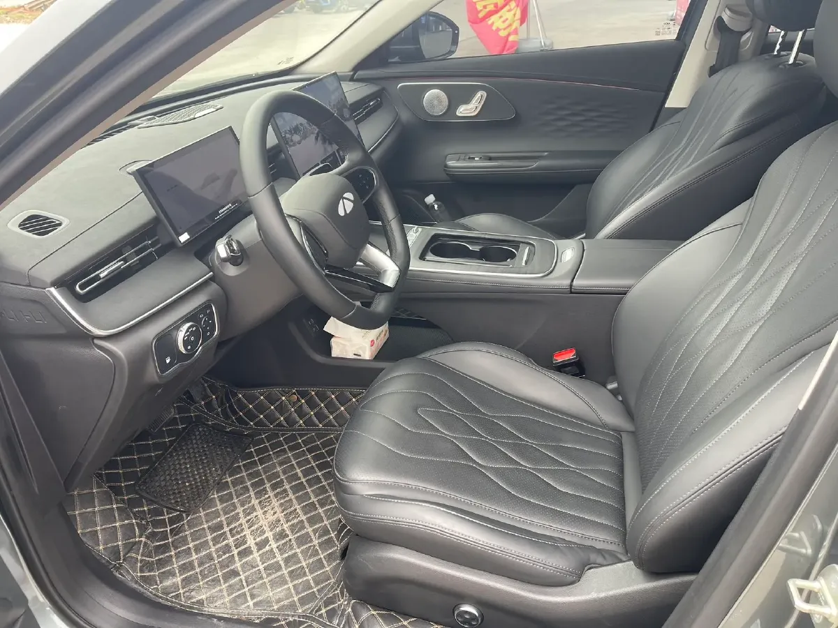 2025 Fulwin FulwinA8L 1.5T 156HP L4 1DHT PHEV 18.67KWH,autocango,china used car exporter,china ev exporter,chinese used car exporter,chinese used ev exporter