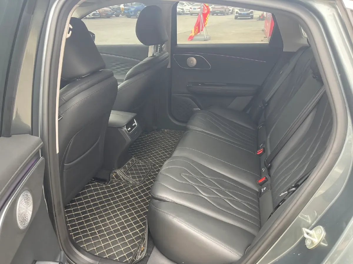 2025 Fulwin FulwinA8L 1.5T 156HP L4 1DHT PHEV 18.67KWH,autocango,china used car exporter,china ev exporter,chinese used car exporter,chinese used ev exporter