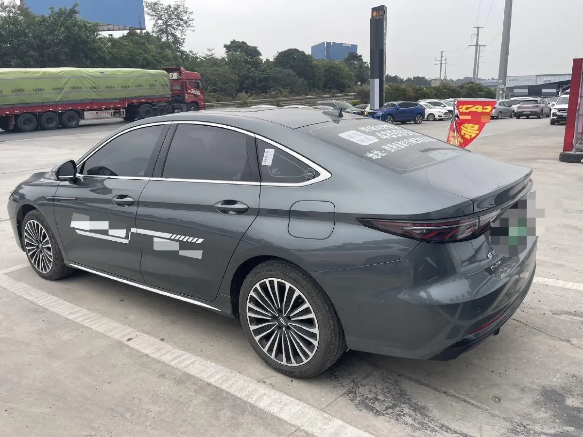 2025 Fulwin FulwinA8L 1.5T 156HP L4 1DHT PHEV 18.67KWH,autocango,china used car exporter,china ev exporter,chinese used car exporter,chinese used ev exporter