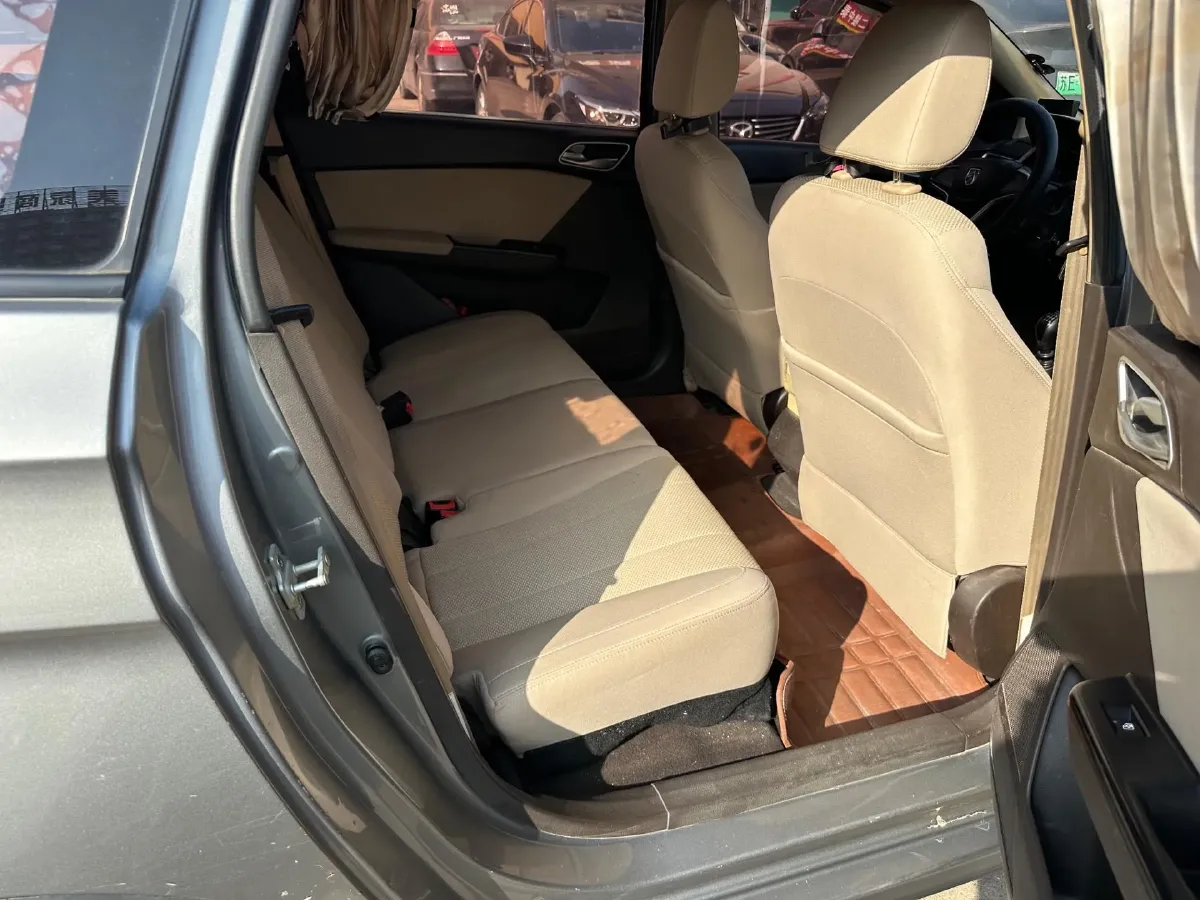 2019 JinBei XinYuan T32S 1.5L 102HP L4 5MT,autocango,china used car exporter,china ev exporter,chinese used car exporter,chinese used ev exporter