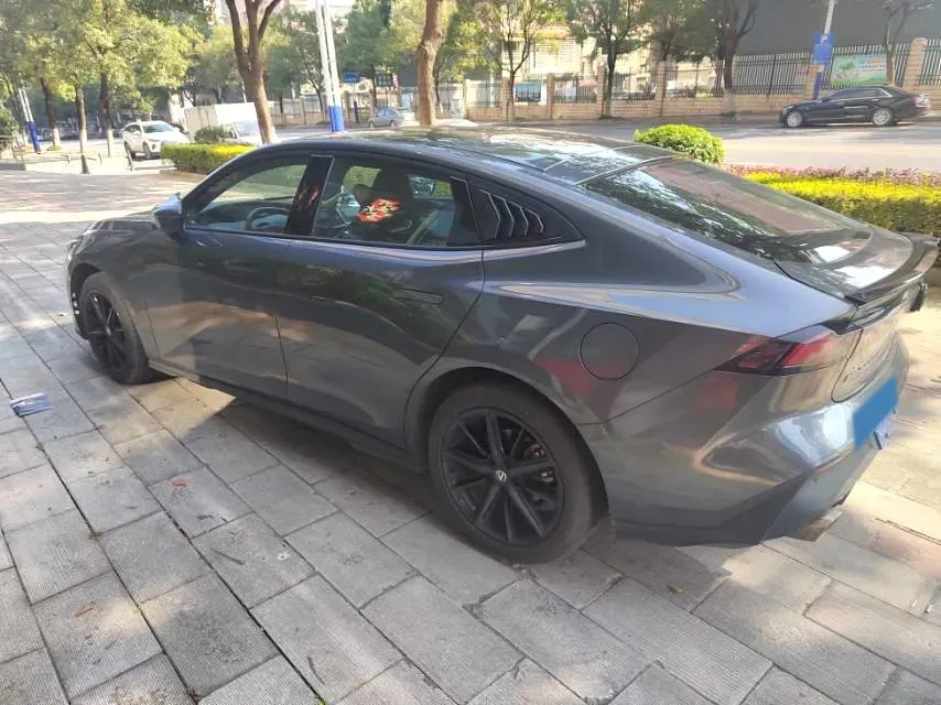 2023 ChangAn UNI-V 1.5T 188HP L4 7DCT,autocango,china used car exporter,china ev exporter,chinese used car exporter,chinese used ev exporter