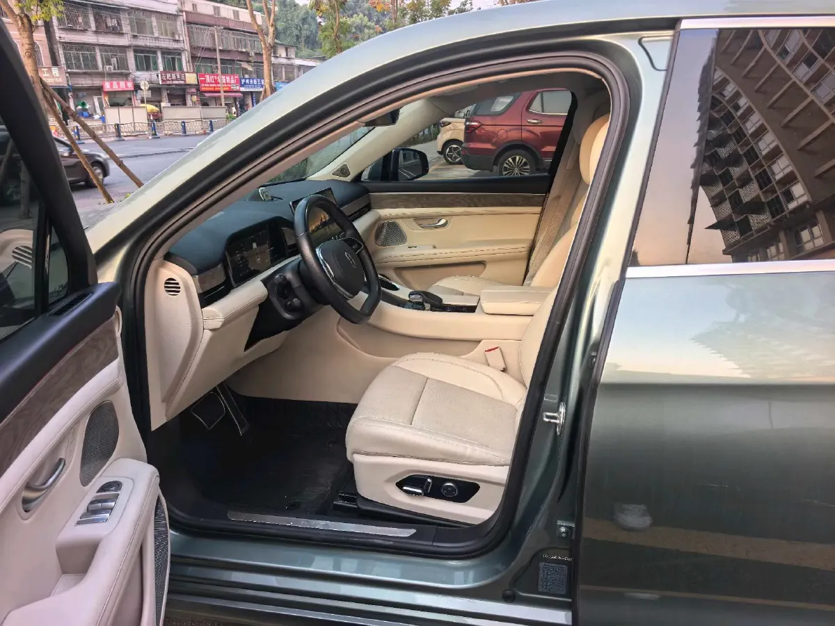 2022 Infiniti Q50L 2.0T 211HP L4 7AT,autocango,china used car exporter,china ev exporter,chinese used car exporter,chinese used ev exporter