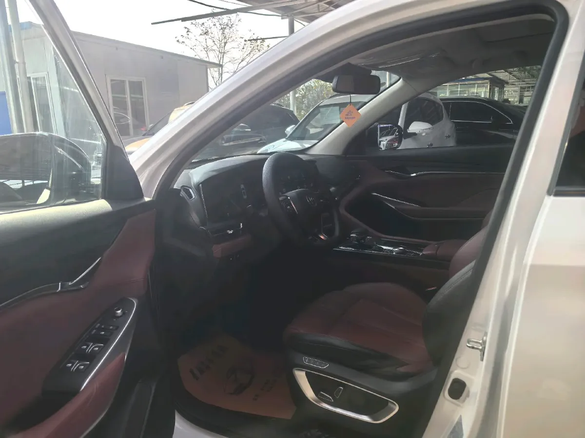 2020 ChangAn CS75 Plus 2.0T 233HP L4 8AT,autocango,china used car exporter,china ev exporter,chinese used car exporter,chinese used ev exporter