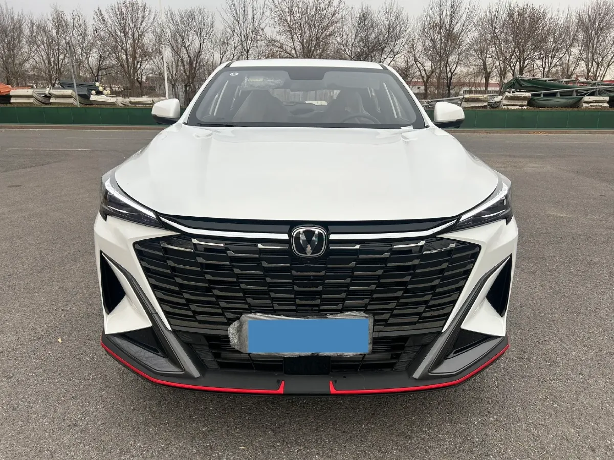 2026 ChangAn X5 PLUS 1.5T 192HP L4 7DCT,autocango,china used car exporter,china ev exporter,chinese used car exporter,chinese used ev exporter