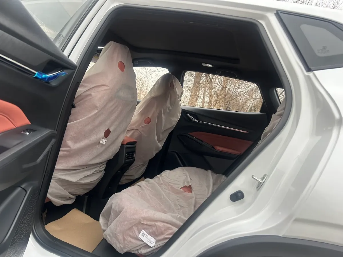 2026 ChangAn X5 PLUS 1.5T 192HP L4 7DCT,autocango,china used car exporter,china ev exporter,chinese used car exporter,chinese used ev exporter