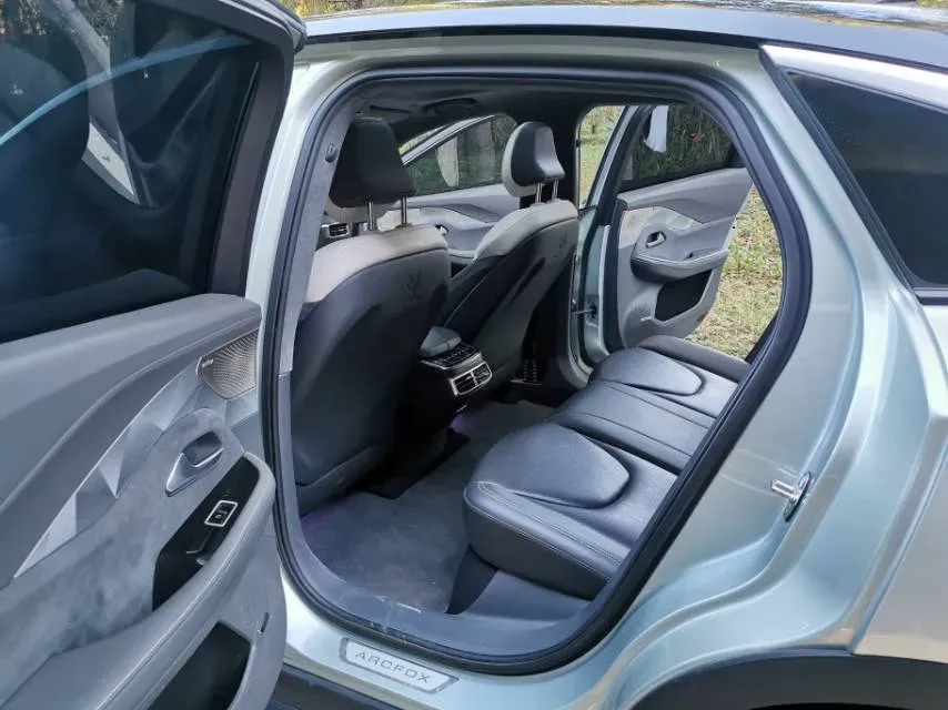 2022 ARCFOX αS BEV 93.6KWH,autocango,china used car exporter,china ev exporter,chinese used car exporter,chinese used ev exporter