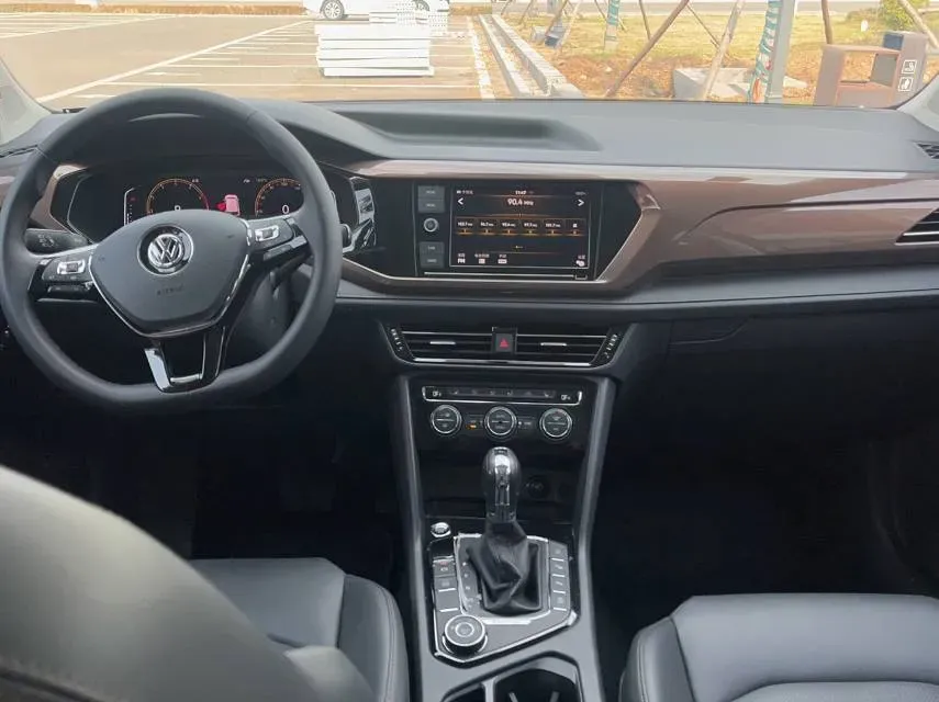 2019 Jeep Compass 1.3T 173HP L4 9AT,autocango,china used car exporter,china ev exporter,chinese used car exporter,chinese used ev exporter