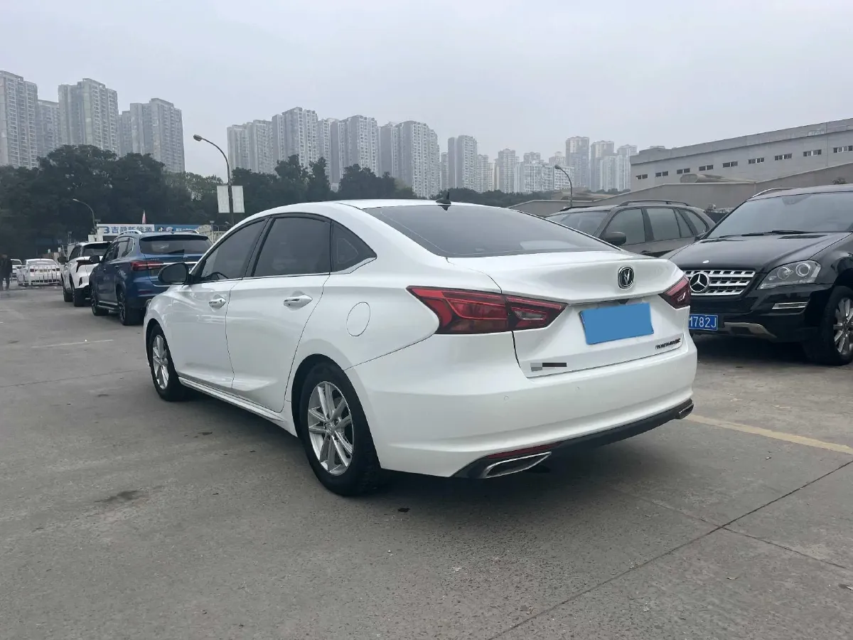 2020 ChangAn Raeton CC 1.5T 156HP L4 6AT,autocango,china used car exporter,china ev exporter,chinese used car exporter,chinese used ev exporter