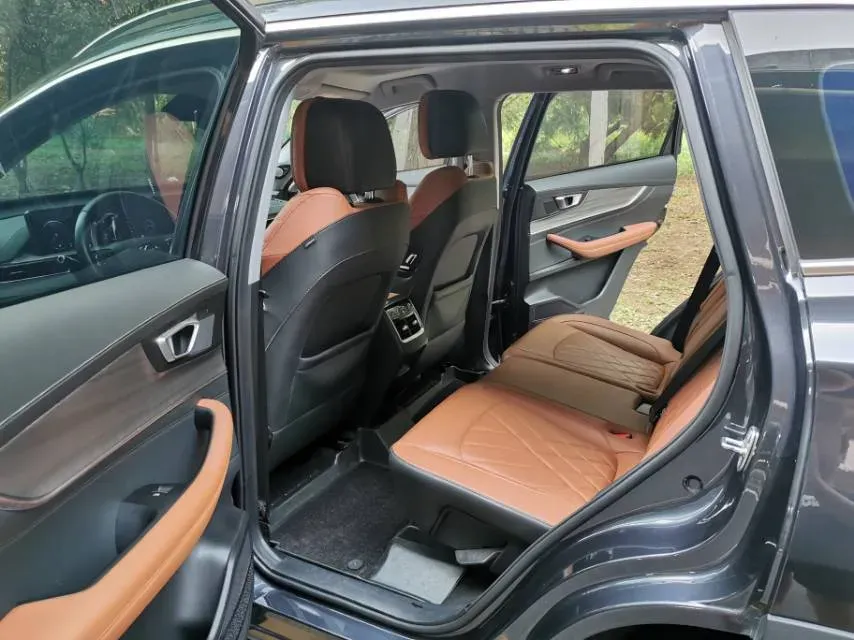 2022 Chery Tiggo 8 1.5T 156HP L4 6DCT,autocango,china used car exporter,china ev exporter,chinese used car exporter,chinese used ev exporter