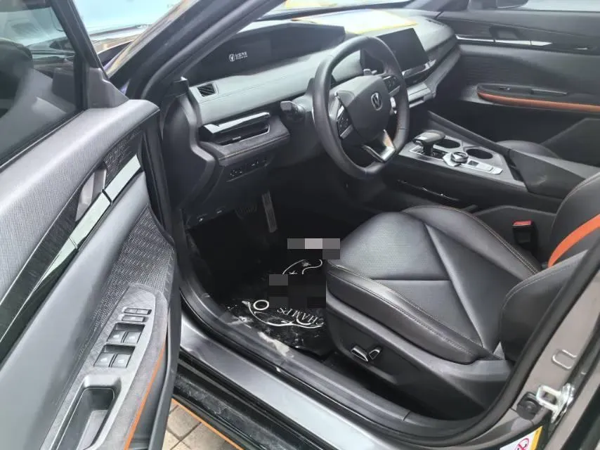 2022 ChangAn UNI-V 1.5T 188HP L4 7DCT,autocango,china used car exporter,china ev exporter,chinese used car exporter,chinese used ev exporter