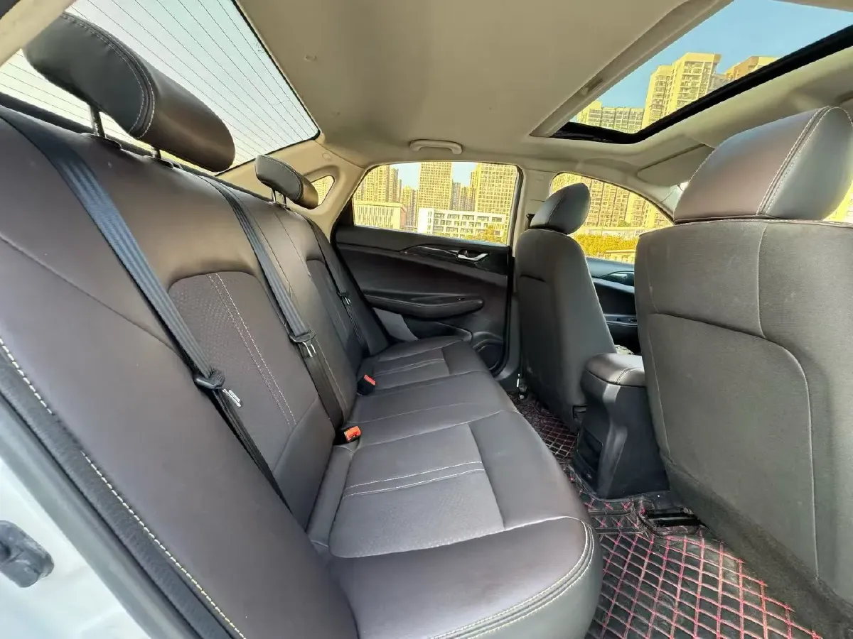 2021 ChangAn Eado DT 1.6L 125HP L4 4AT,autocango,china used car exporter,china ev exporter,chinese used car exporter,chinese used ev exporter