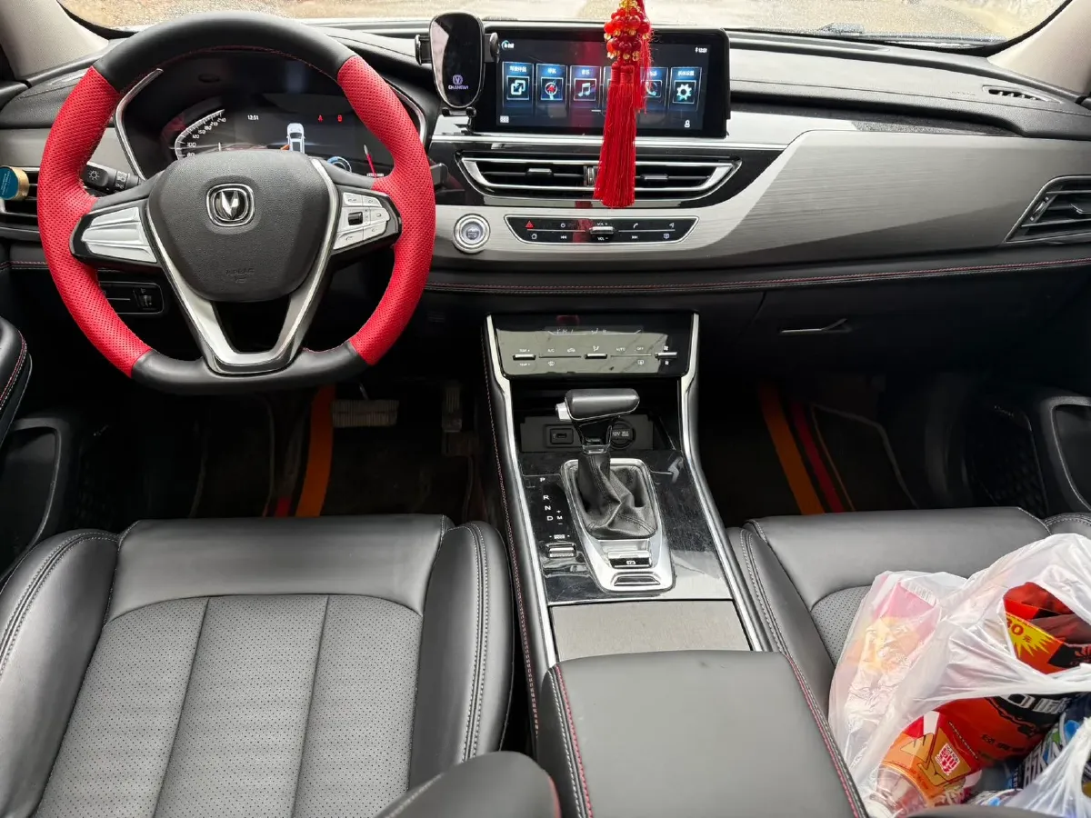 2021 ChangAn CS75 1.5T 178HP L4 7DCT,autocango,china used car exporter,china ev exporter,chinese used car exporter,chinese used ev exporter