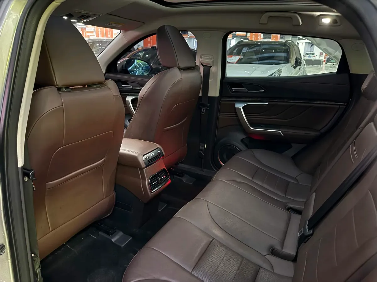 2019 WEY VV5 2.0T 197HP L4 7DCT,autocango,china used car exporter,china ev exporter,chinese used car exporter,chinese used ev exporter