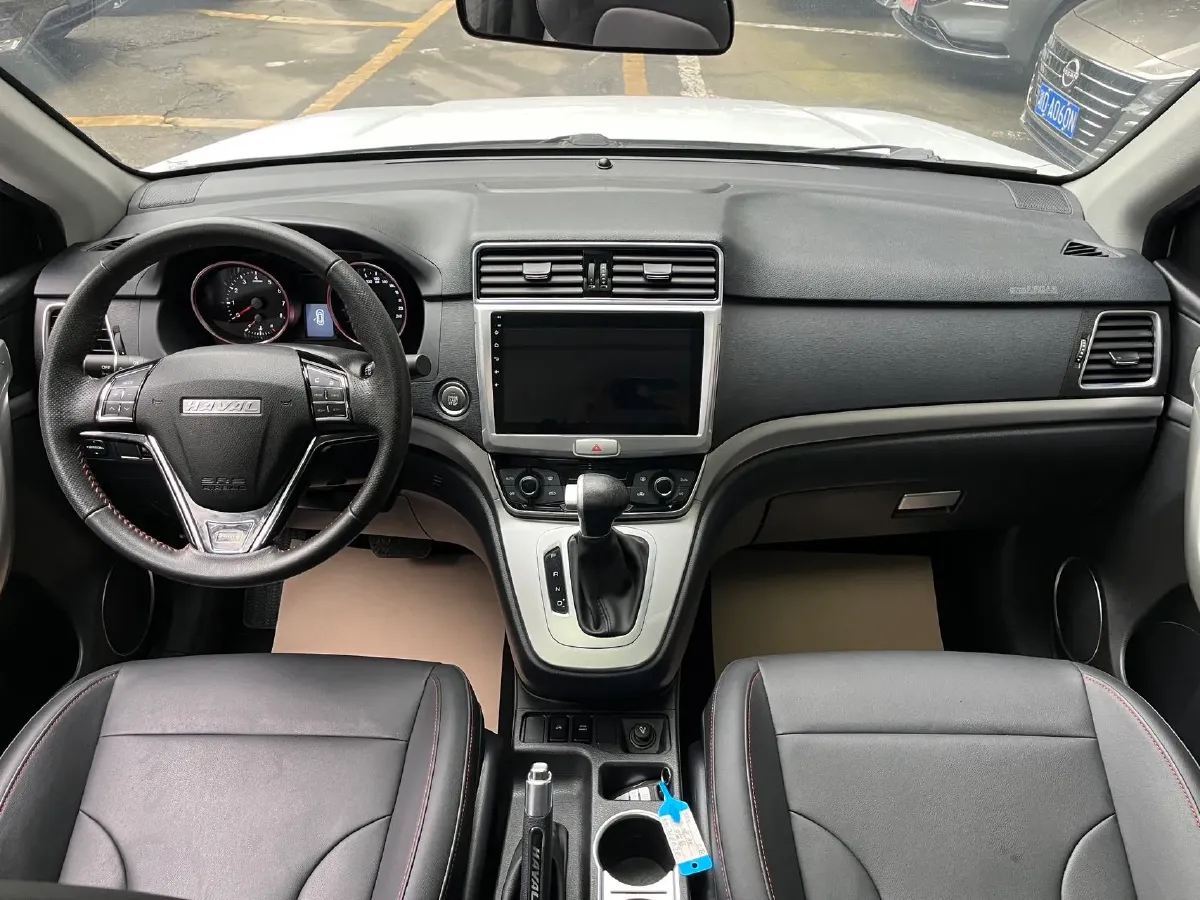 2018 Haval M6 1.5T 150HP L4 7DCT,autocango,china used car exporter,china ev exporter,chinese used car exporter,chinese used ev exporter