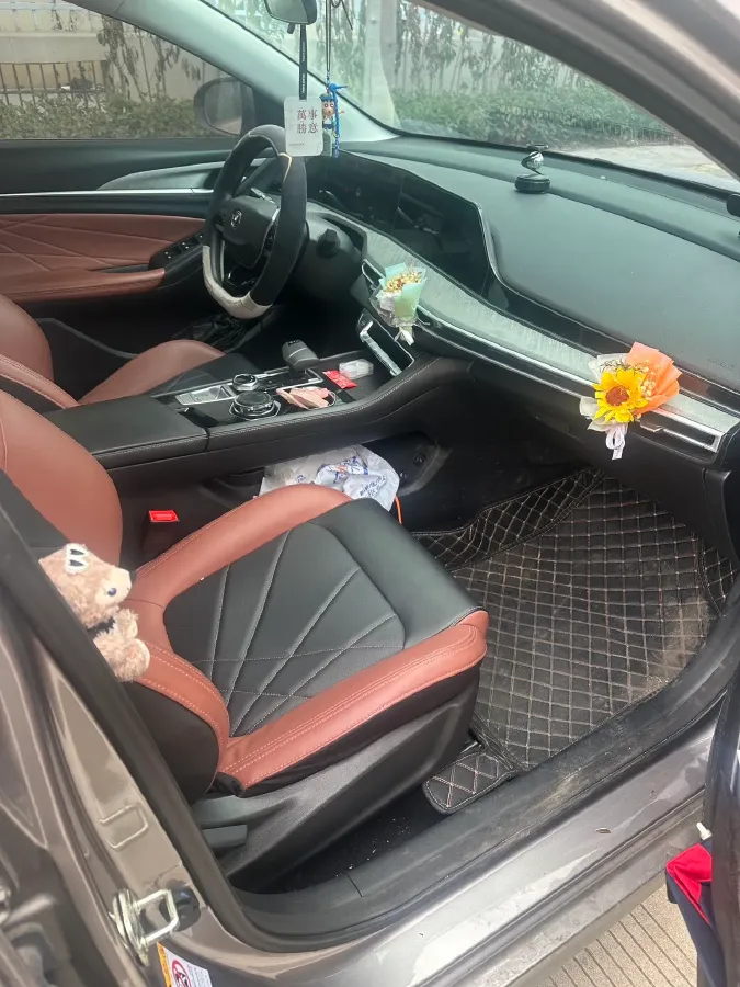 2021 ChangAn Eado 1.4T 160HP L4 7DCT,autocango,china used car exporter,china ev exporter,chinese used car exporter,chinese used ev exporter