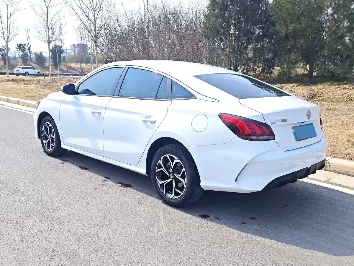 2023 MG 5 1.5L 129HP L4 5MT,autocango,china used car exporter,china ev exporter,chinese used car exporter,chinese used ev exporter
