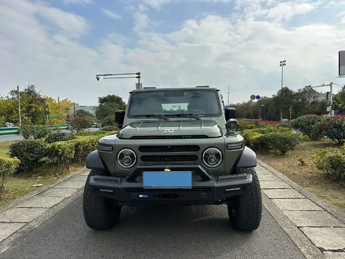 2024 212 212 T01 2.0T 252HP L4 8AT,autocango,china used car exporter,china ev exporter,chinese used car exporter,chinese used ev exporter