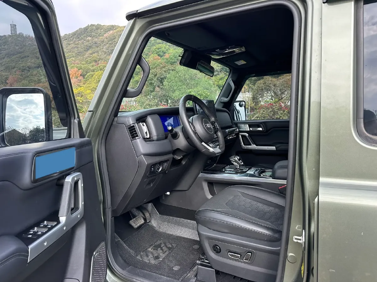 2024 212 212 T01 2.0T 252HP L4 8AT,autocango,china used car exporter,china ev exporter,chinese used car exporter,chinese used ev exporter