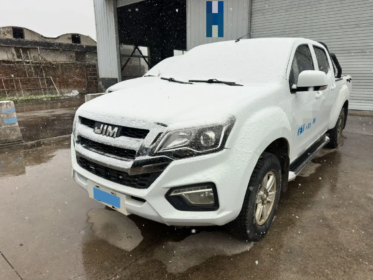 2022 Isuzu RE-MAX Jim 2.8T 120HP L4 5MT