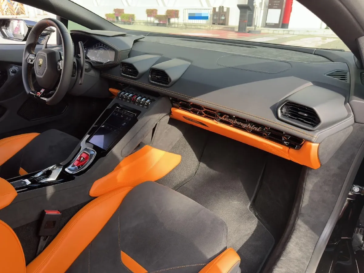 2023 Lamborghini Huracán 5.2L 640HP V10 7DCT,autocango,china used car exporter,china ev exporter,chinese used car exporter,chinese used ev exporter