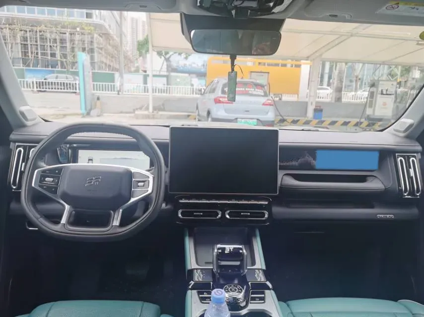 2025 Jetour Traveller 2.0T 254HP L4 7DCT,autocango,china used car exporter,china ev exporter,chinese used car exporter,chinese used ev exporter