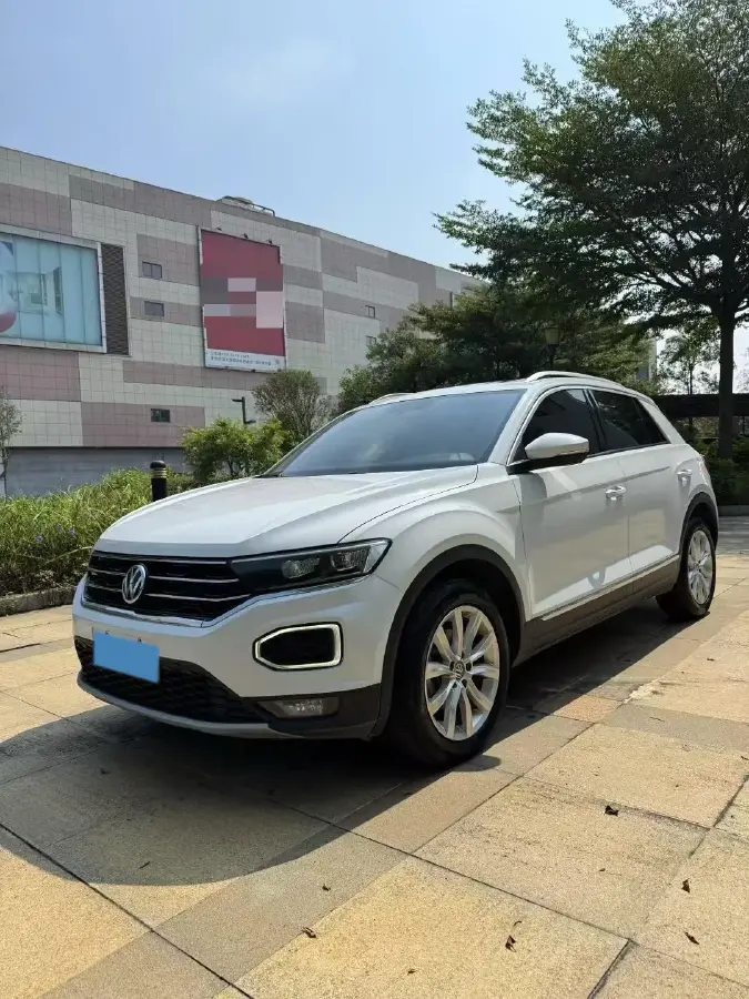2020 Volkswagen T-Roc 1.4T 150HP L4 7DCT