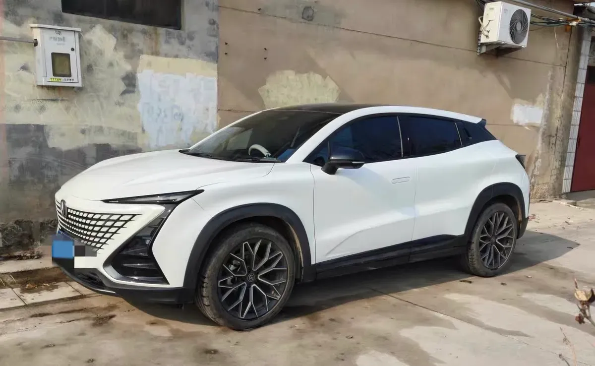 2022 ChangAn UNI-T 1.5T 188HP L4 7DCT,autocango,china used car exporter,china ev exporter,chinese used car exporter,chinese used ev exporter