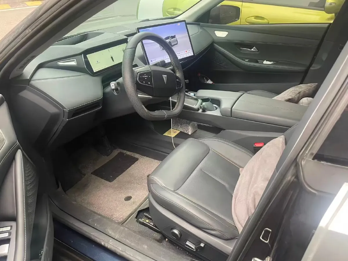 2022 DongFeng Forthing LingZhi EV BEV 68.4KWH,autocango,china used car exporter,china ev exporter,chinese used car exporter,chinese used ev exporter