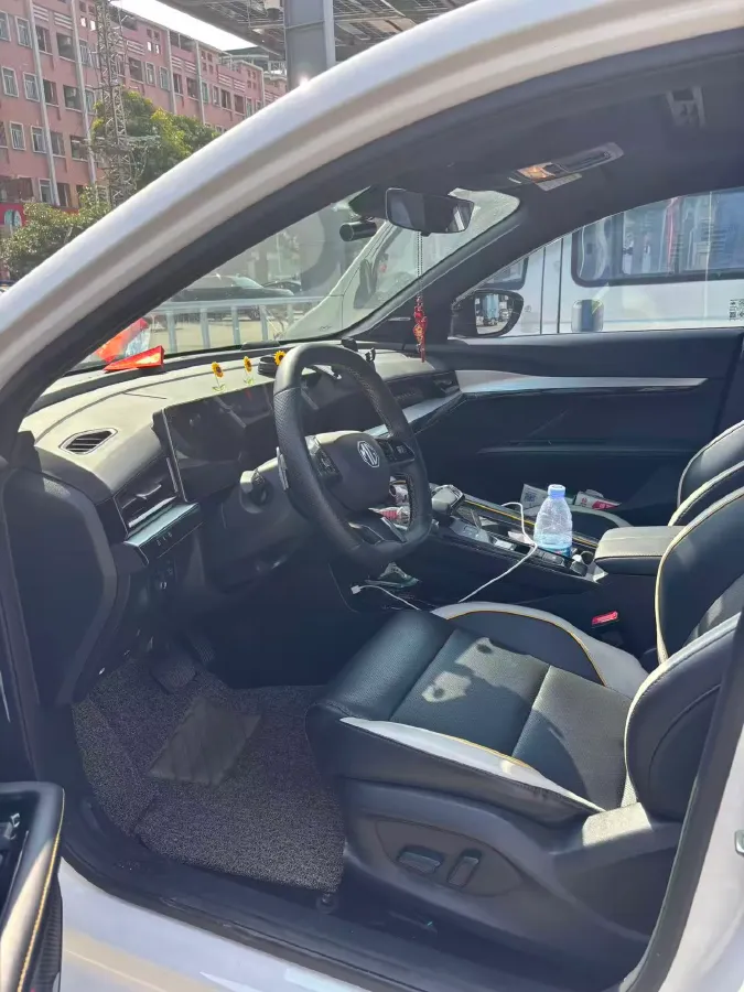 2022 MG 5 Scorpio 1.5T 181HP L4 7DCT,autocango,china used car exporter,china ev exporter,chinese used car exporter,chinese used ev exporter