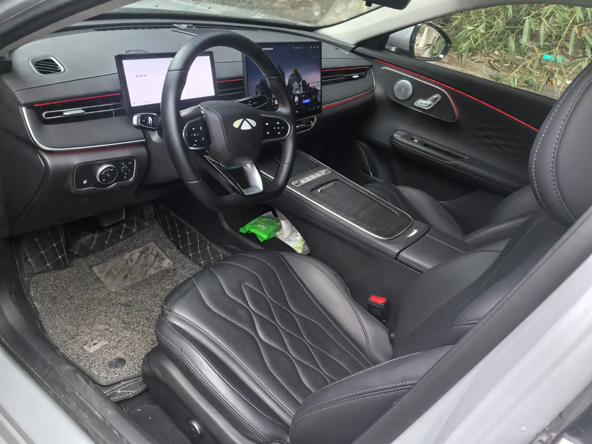 2025 Fulwin FulwinA8L 1.5T 156HP L4 1DHT PHEV 18.67KWH,autocango,china used car exporter,china ev exporter,chinese used car exporter,chinese used ev exporter