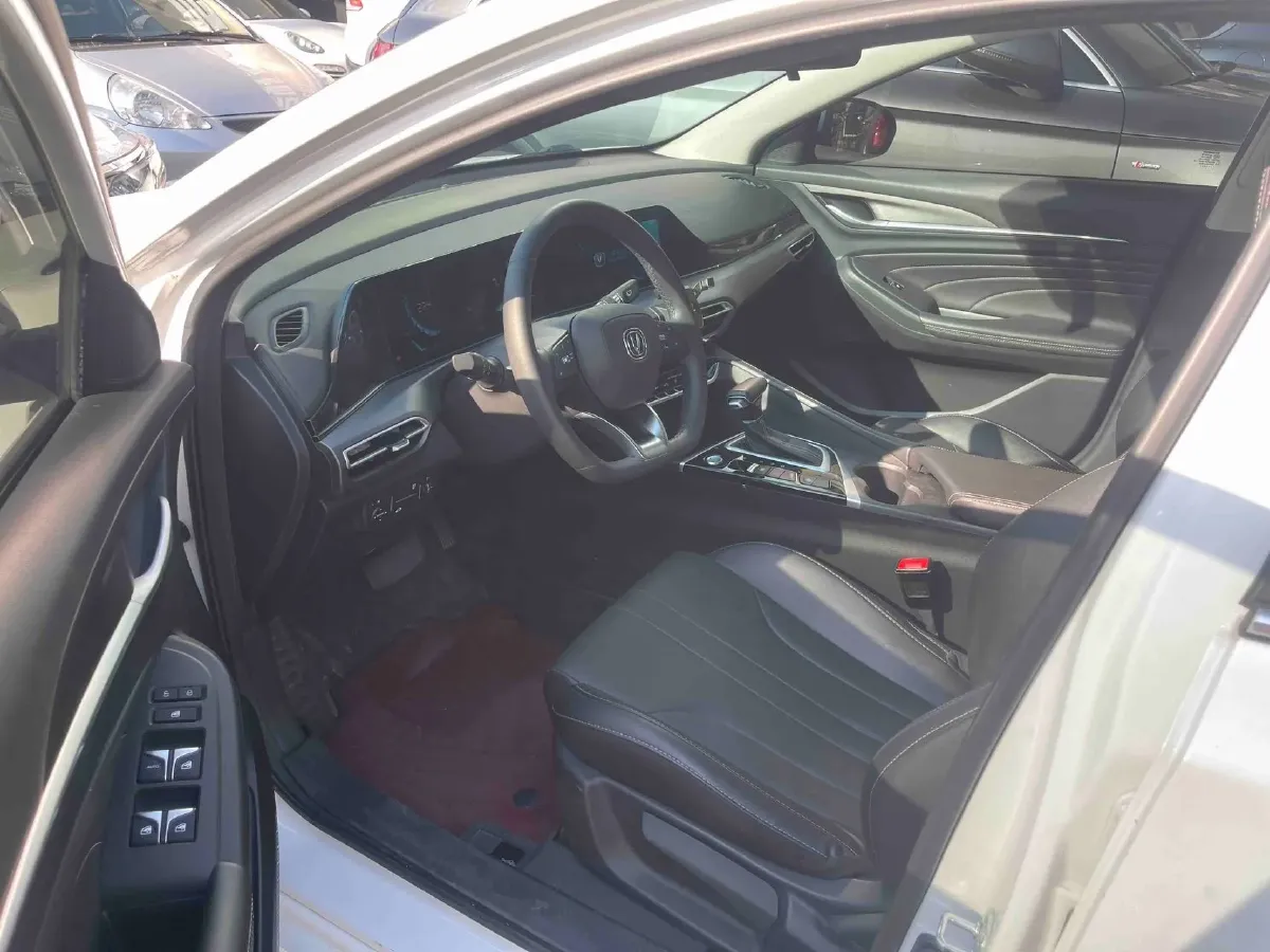 2021 ChangAn Eado 1.6L 128HP L4 CVT,autocango,china used car exporter,china ev exporter,chinese used car exporter,chinese used ev exporter