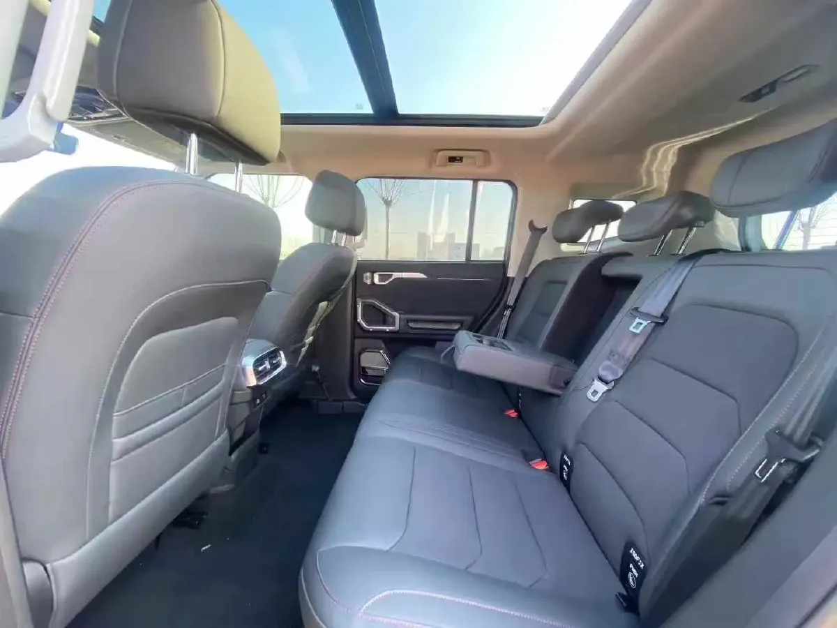 2023 Jetour Traveller 2.0T 254HP L4 8AT,autocango,china used car exporter,china ev exporter,chinese used car exporter,chinese used ev exporter