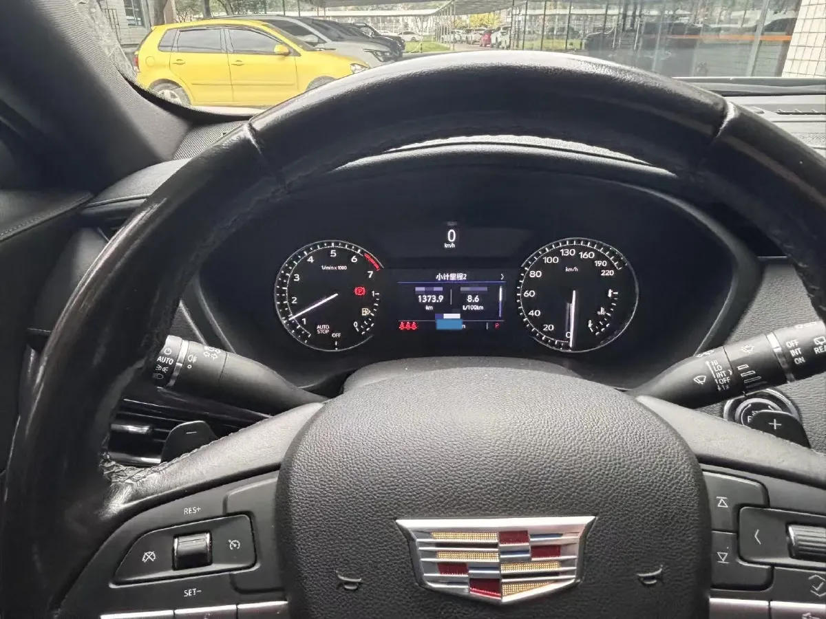 2020 Cadillac XT4 2.0T 241HP L4 9AT,autocango,china used car exporter,china ev exporter,chinese used car exporter,chinese used ev exporter