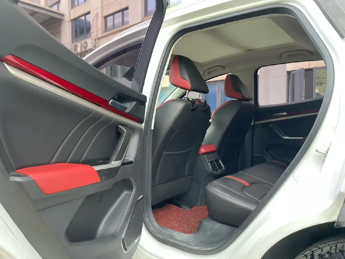 2018 Haval H4 1.5T 169HP L4 7DCT,autocango,china used car exporter,china ev exporter,chinese used car exporter,chinese used ev exporter