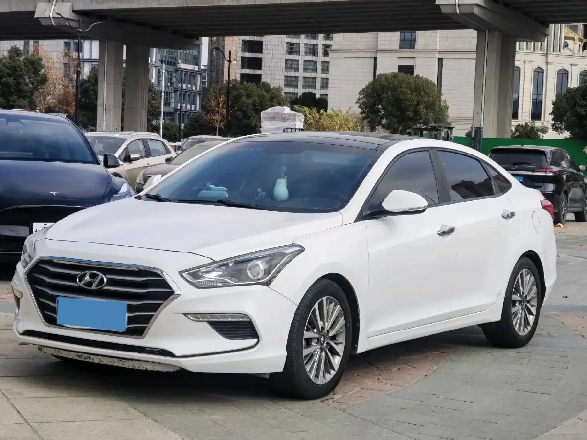 2017 Hyundai Mistra 1.8L 143HP L4 6AT