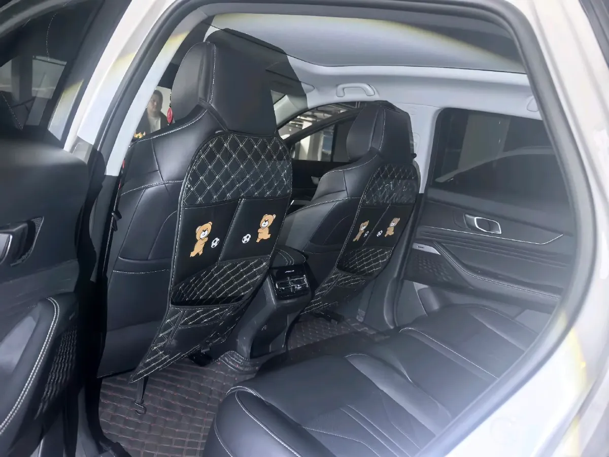 2023 ChangAn UNI-K 2.0T 233HP L4 8AT,autocango,china used car exporter,china ev exporter,chinese used car exporter,chinese used ev exporter