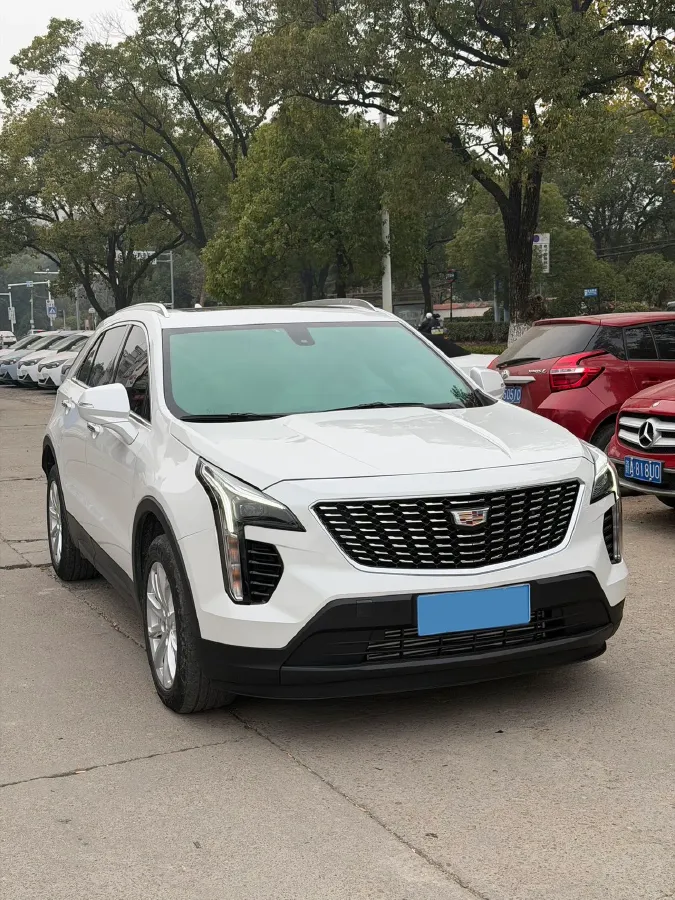 2022 Cadillac XT4 2.0T 237HP L4 9AT,autocango,china used car exporter,china ev exporter,chinese used car exporter,chinese used ev exporter
