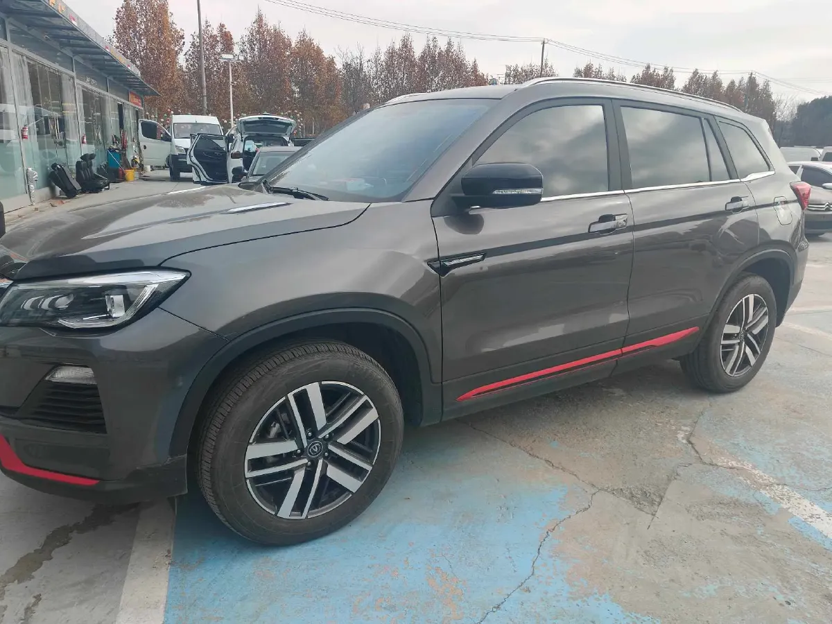 2023 ChangAn CS75 1.5T 188HP L4 7DCT,autocango,china used car exporter,china ev exporter,chinese used car exporter,chinese used ev exporter
