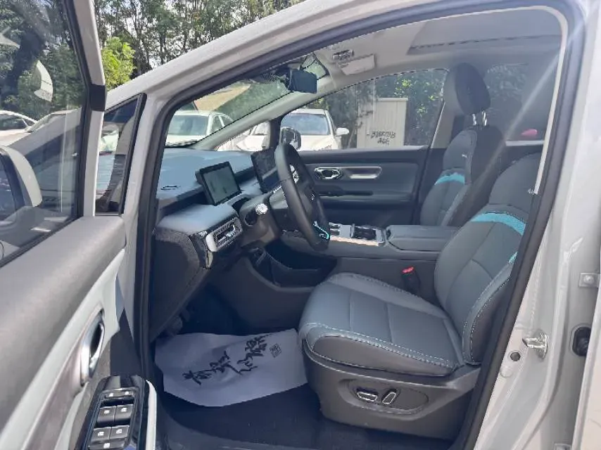 2023 GAC Trumpchi GS4 1.5T 177HP L4 6AT,autocango,china used car exporter,china ev exporter,chinese used car exporter,chinese used ev exporter