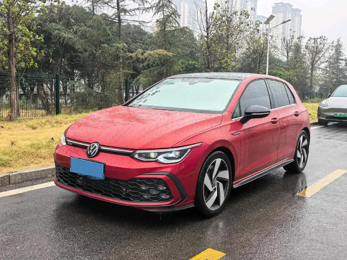 2021 Volkswagen GolfGTI 2.0T 220HP L4 7DCT 2021 Volkswagen GolfGTI 2.0T 220HP L4 7DCT