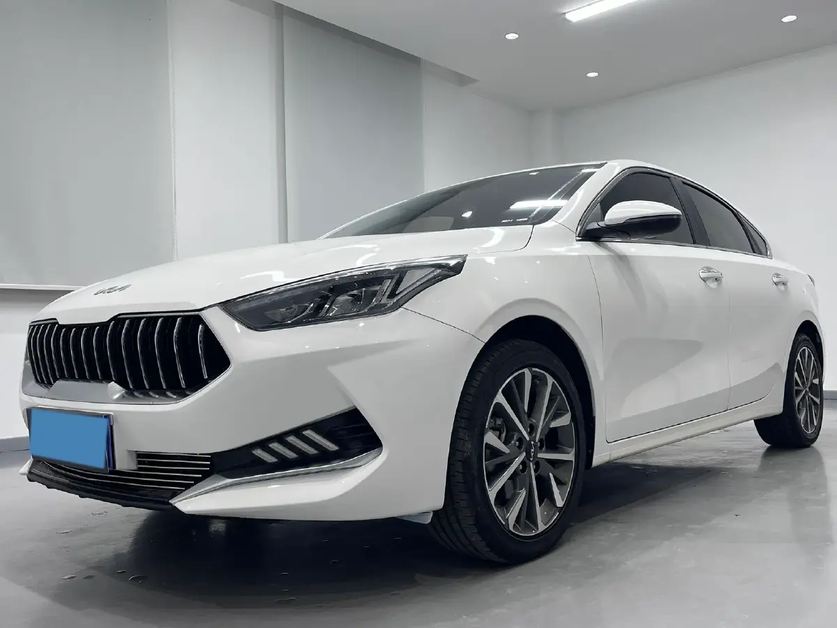 2021 Kia K3 1.5L 115HP L4 CVT