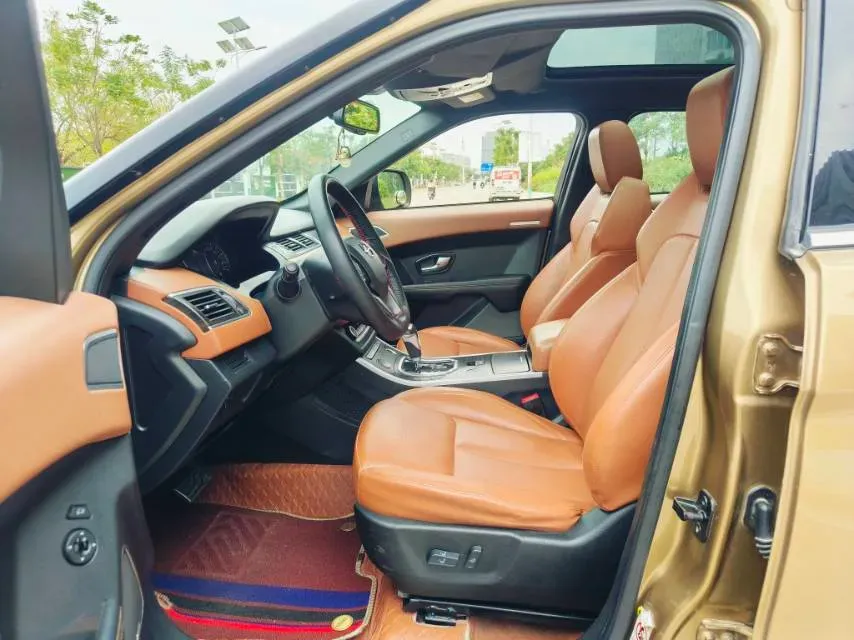 2018 Landwind X7 1.5T 163HP L4 8AT,autocango,china used car exporter,china ev exporter,chinese used car exporter,chinese used ev exporter